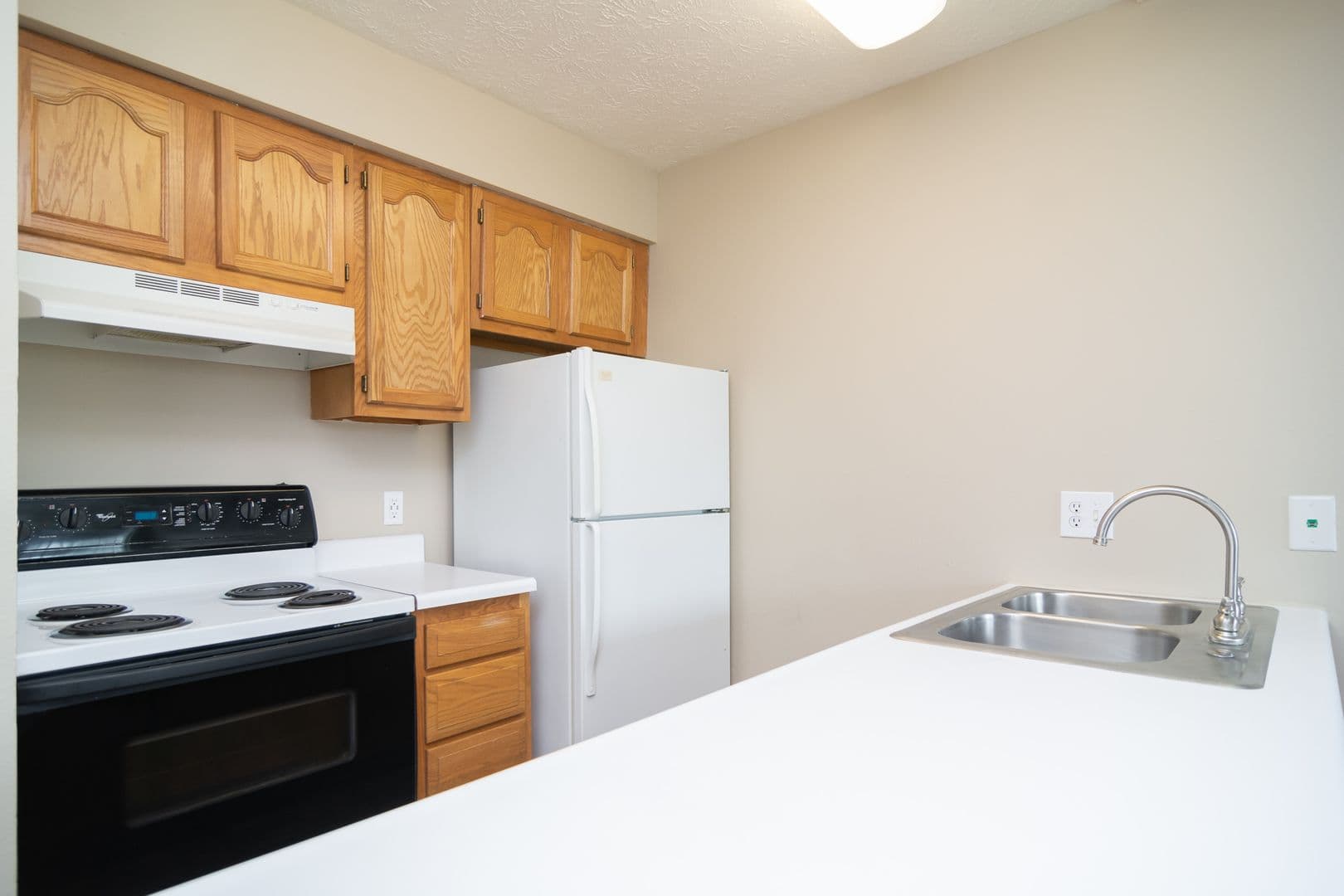 Omaha Apartment: 5344 S 99th Street