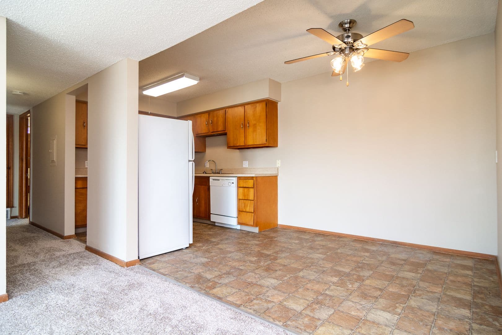 Omaha Apartment: 556 N 88th Plz