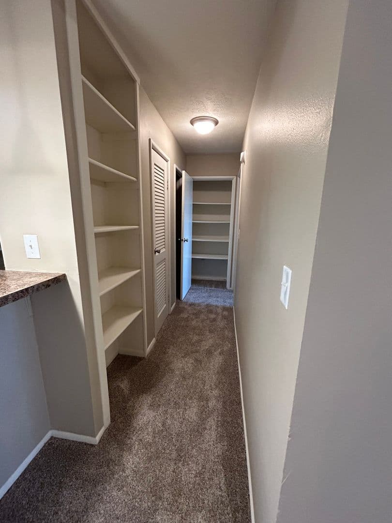 Omaha Apartment: 5344 S 99th Street
