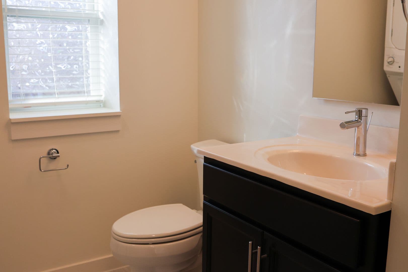 Omaha Apartment: 907 South 25th Street