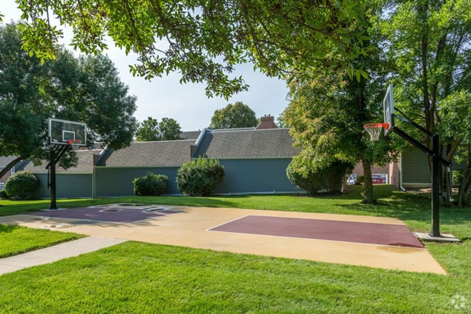 Omaha Apartment: 11766 Wakeley Plz