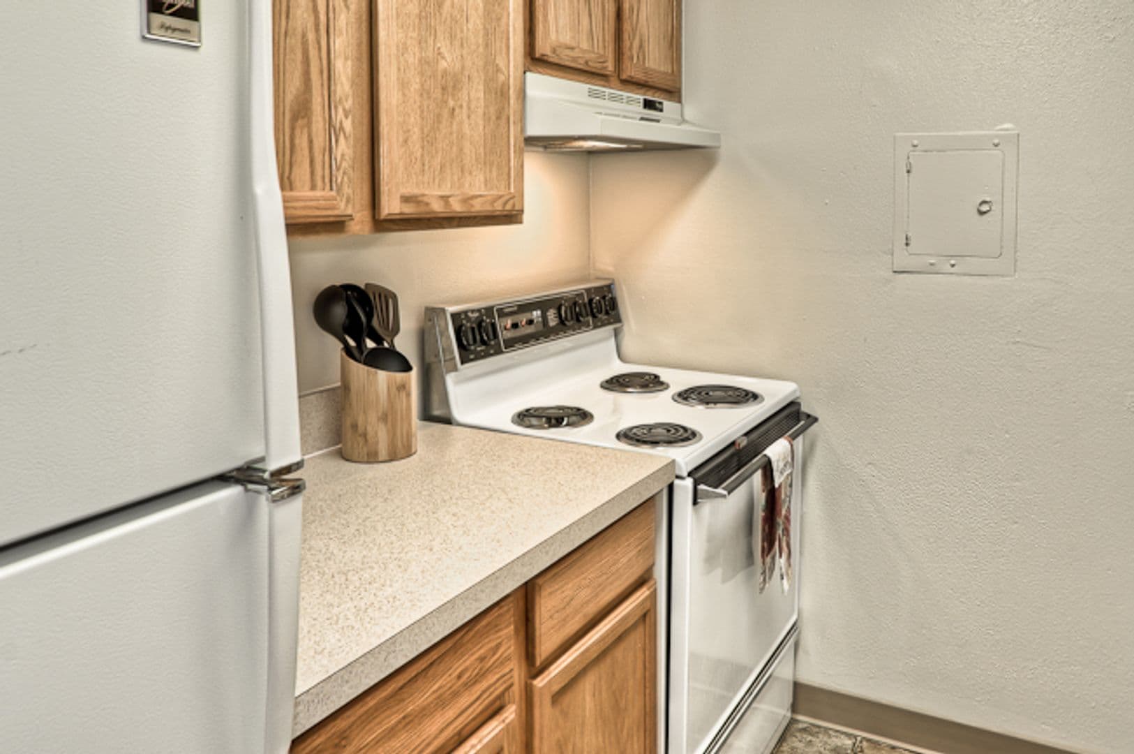 Omaha Apartment: 5806 S 141st Plz