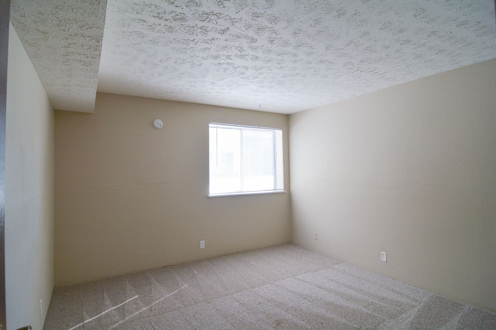 Council Bluffs Apartment: 806 N 34th Street