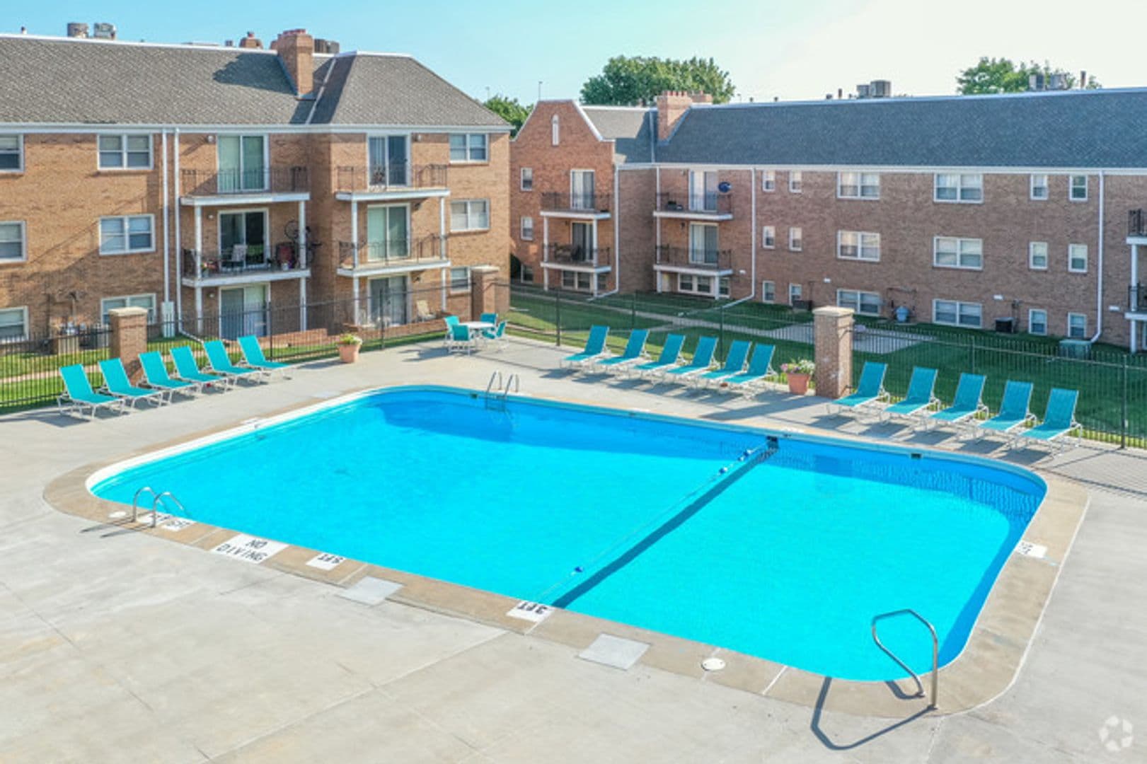 Omaha Apartment: 11766 Wakeley Plz