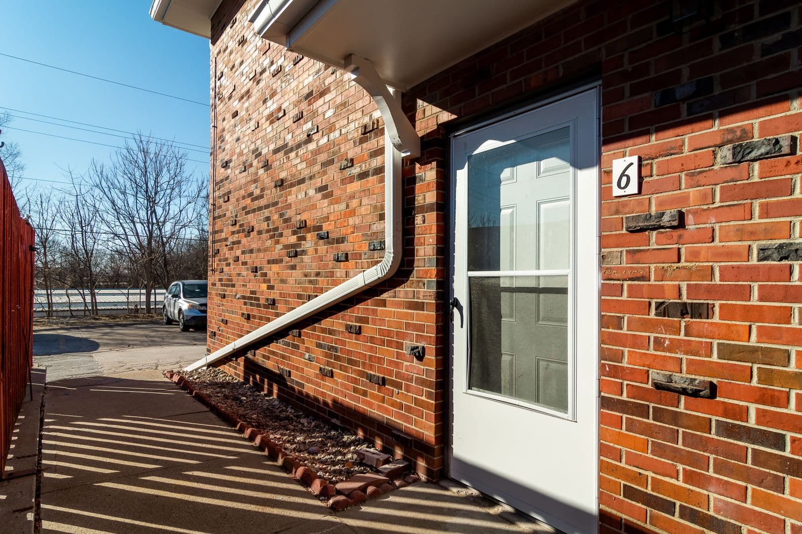 Bellevue Apartment: 1511 Thomas Drive