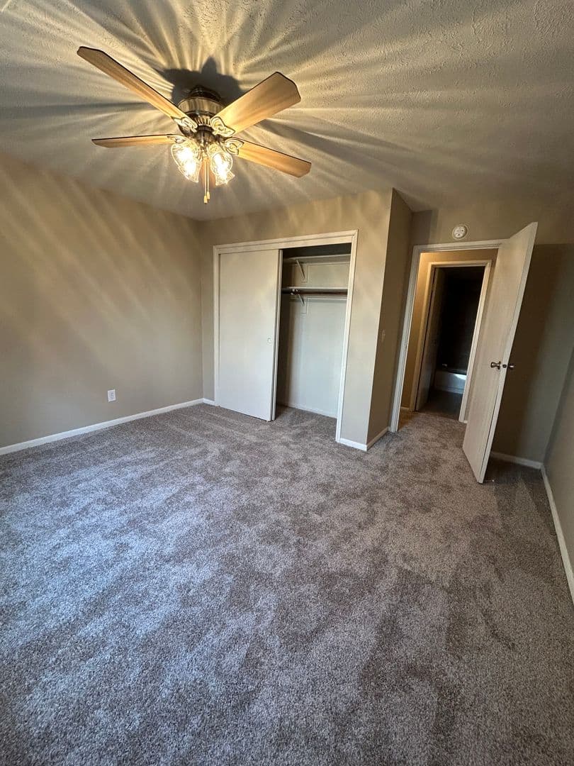 Omaha Apartment: 5344 S 99th Street