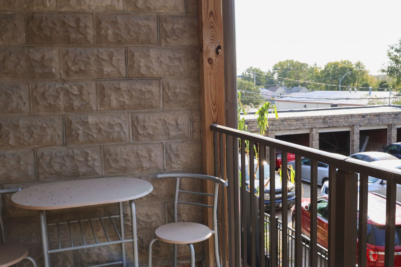 Omaha Apartment: 907 South 25th Street