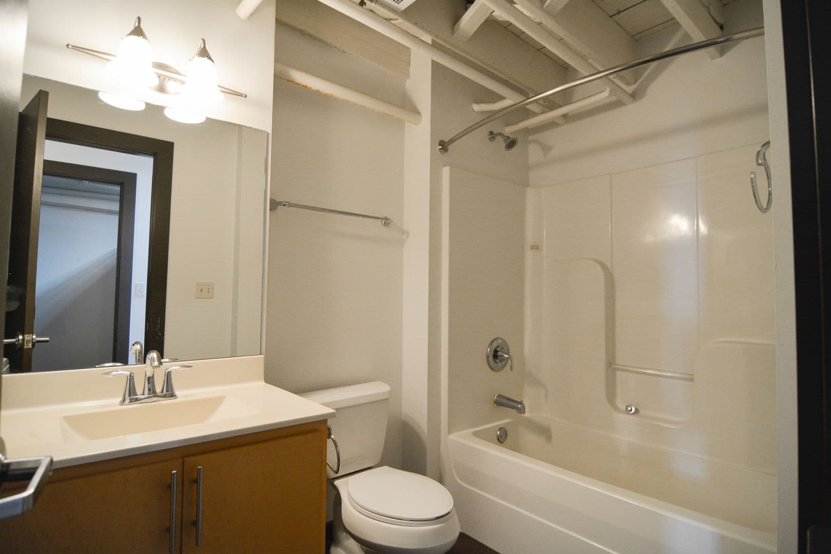 Omaha Apartment: 424 S. 12th Street