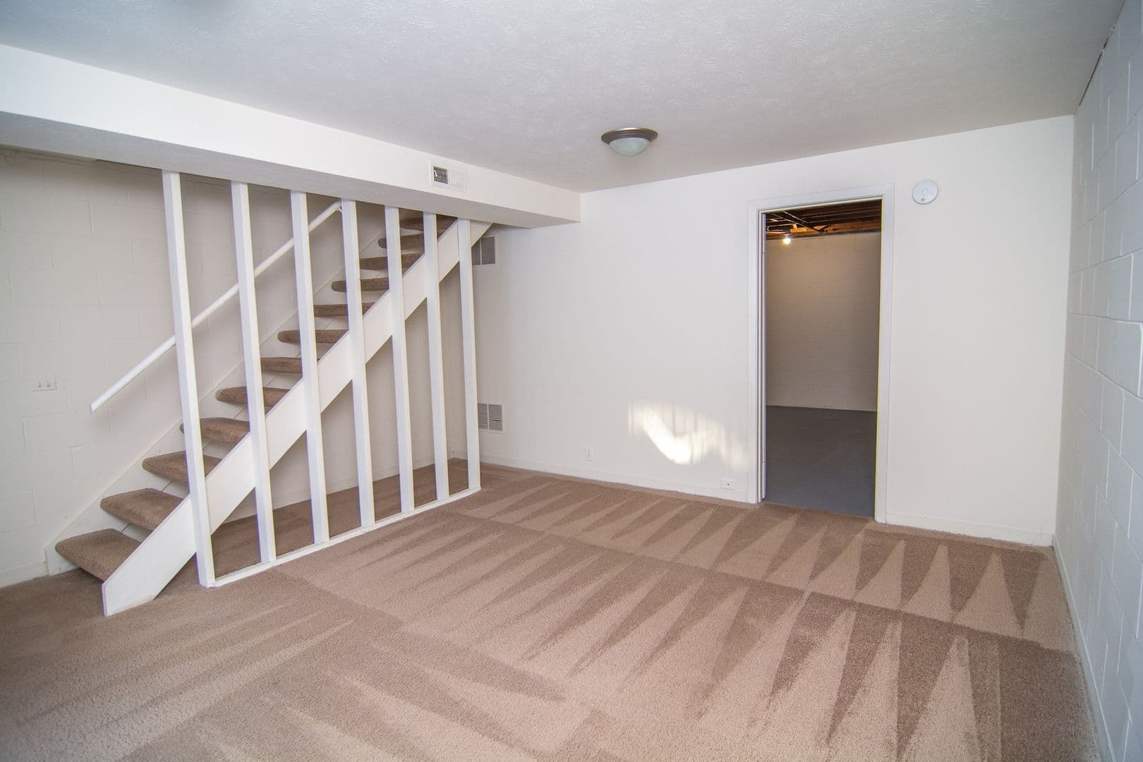Omaha Townhome: 556 N 88th Plz
