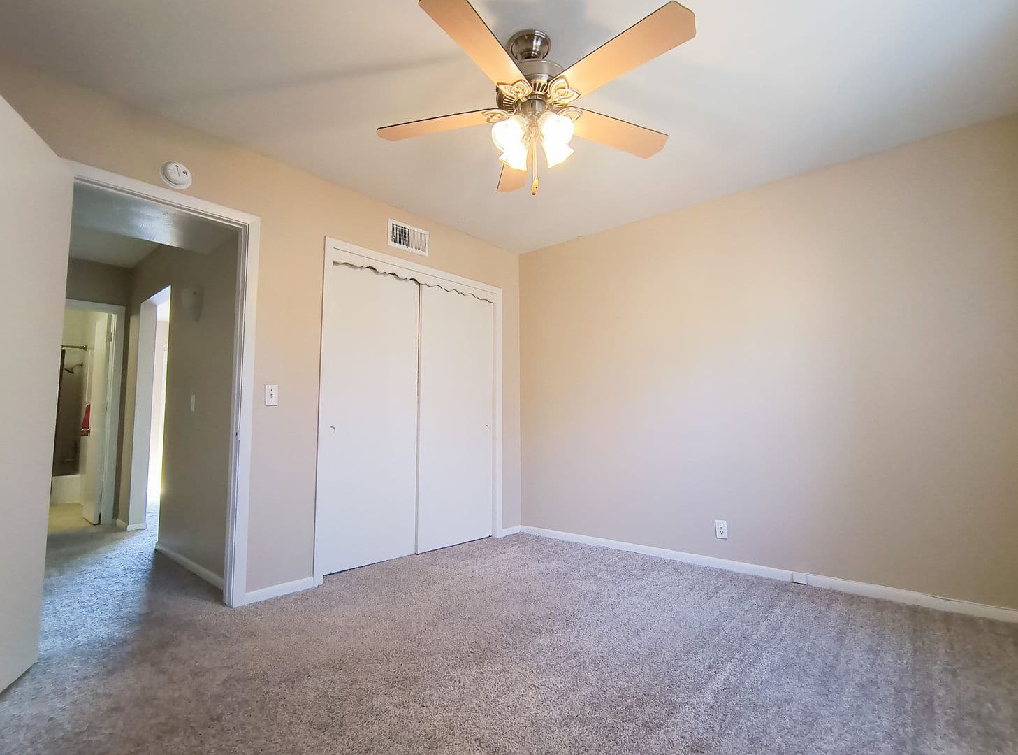 Omaha Apartment: 2306 Village Court