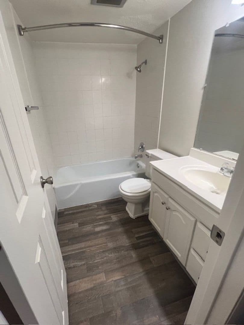 Omaha Apartment: 8500 Ohern