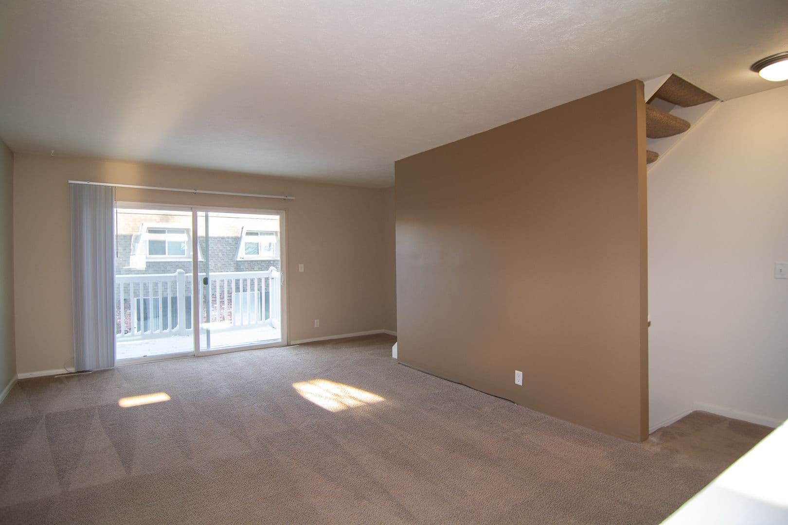 Omaha Townhome: 556 N 88th Plz