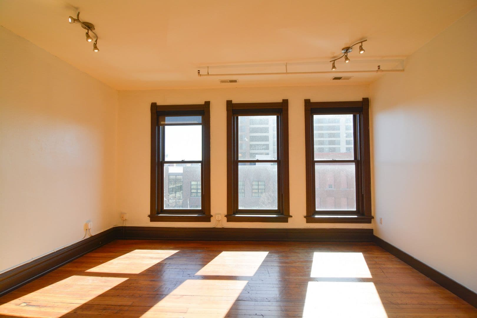 Omaha Apartment: 424 S. 12th Street
