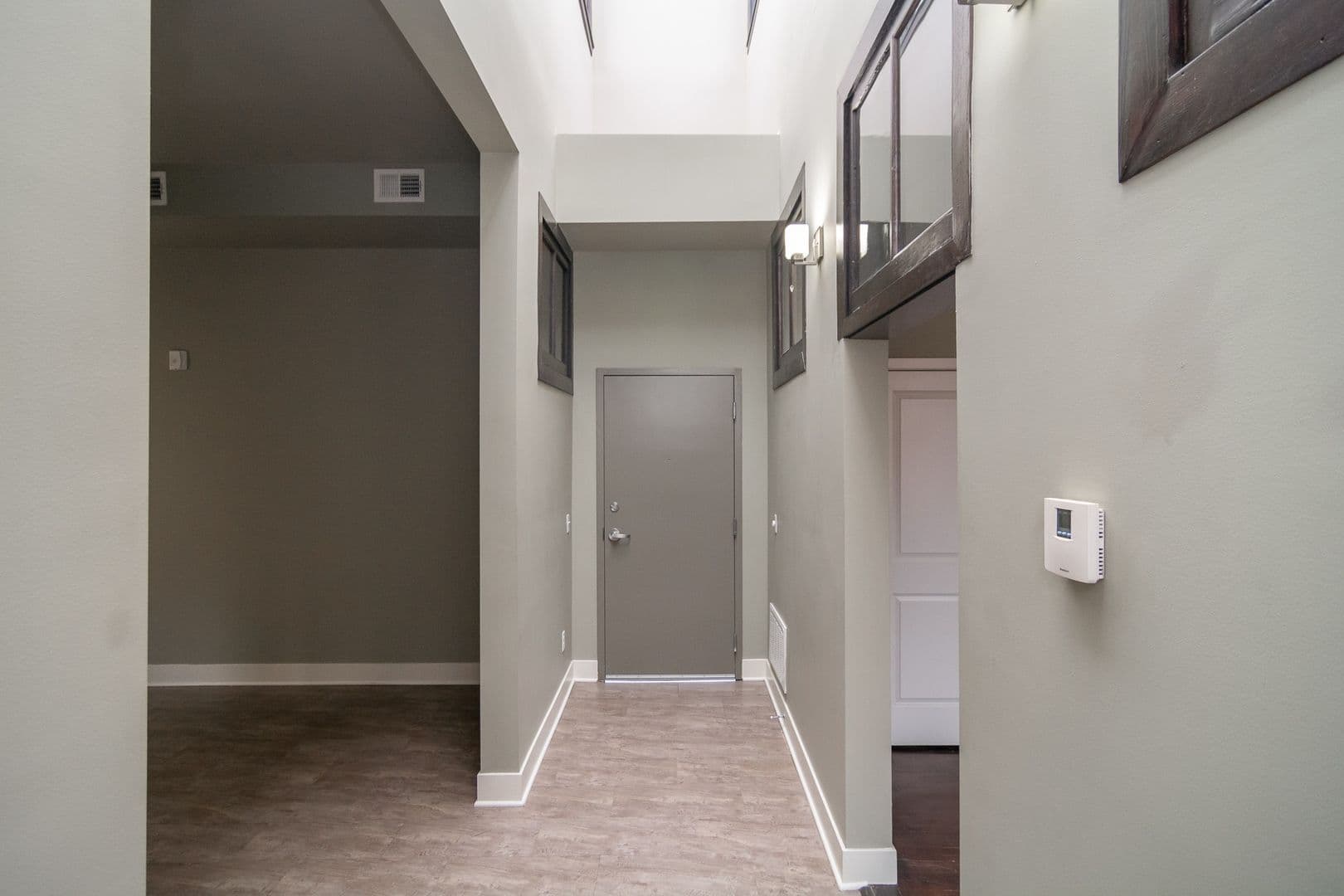 Omaha Apartment: 306 S 24th Street