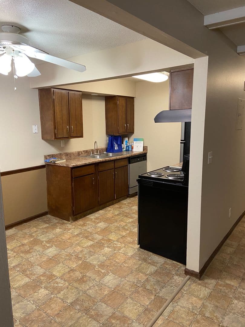 Omaha Apartment: 11766 Wakeley Plz