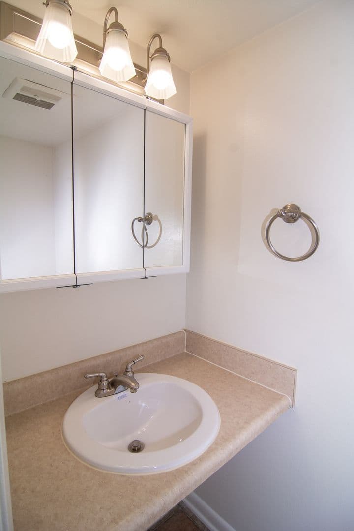 Omaha Townhome: 556 N 88th Plz