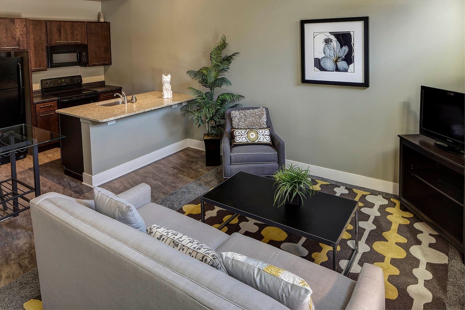 Omaha Apartment: 306 S 24th Street