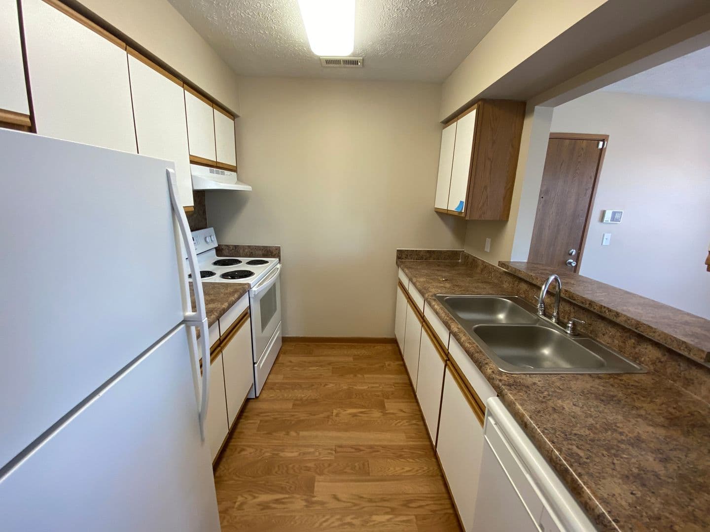Omaha Apartment: 1833 N 18th Street