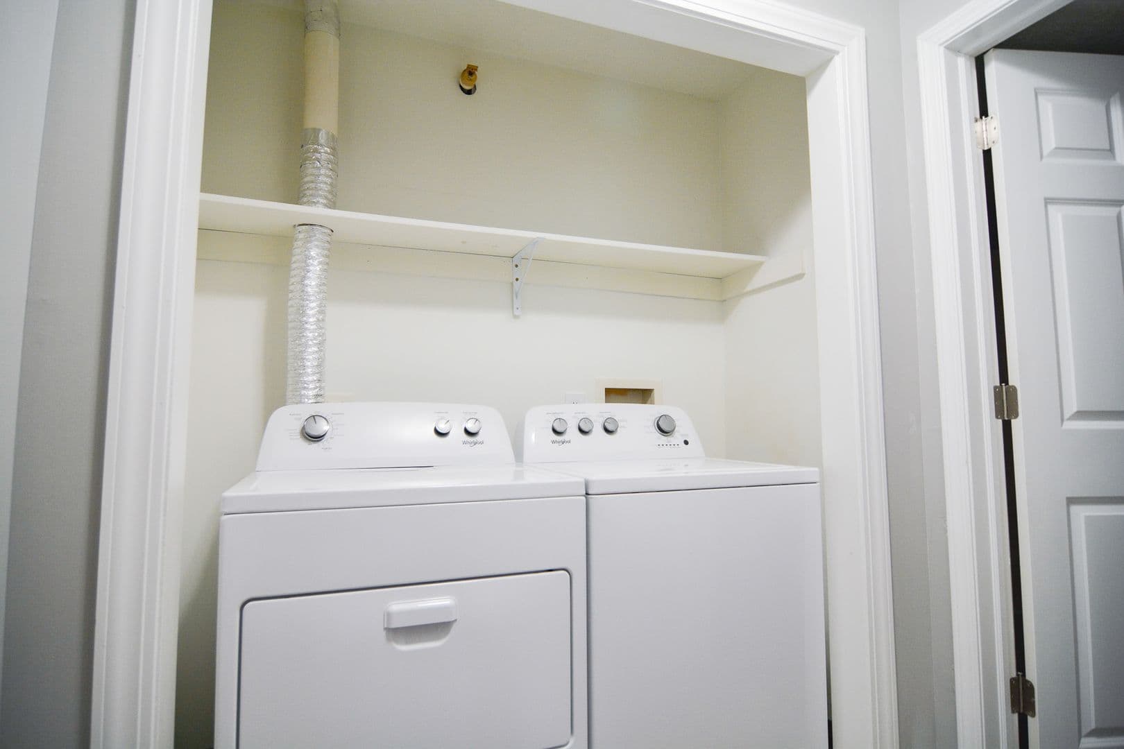 Bellevue Apartment: 1106 Grenoble Drive #17