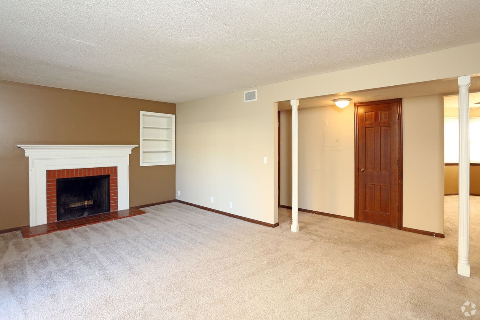 Omaha Apartment: 11766 Wakeley Plz