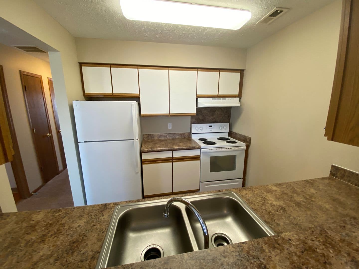 Omaha Apartment: 1833 N 18th Street
