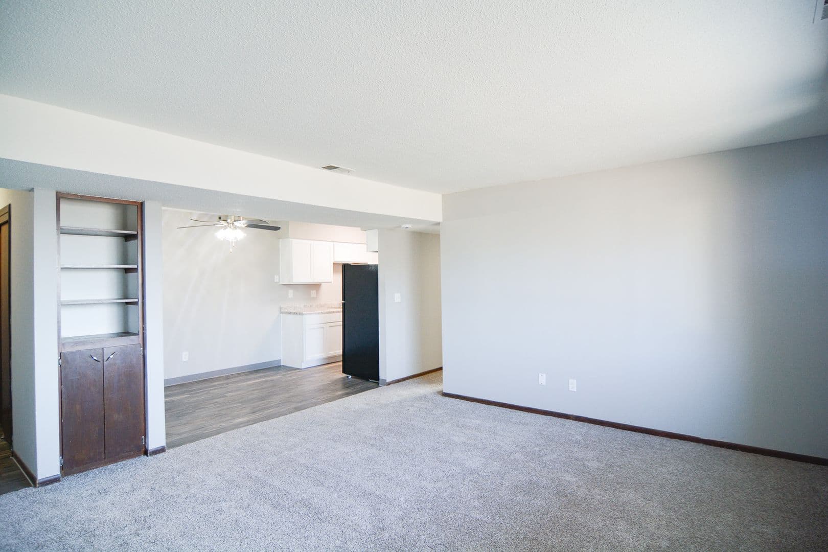 Bellevue Apartment: 1511 Thomas Drive