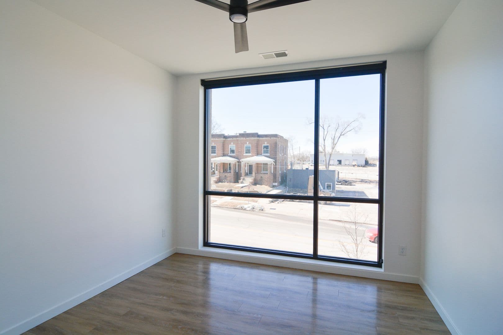 Omaha Apartment: 925 Pierce Street