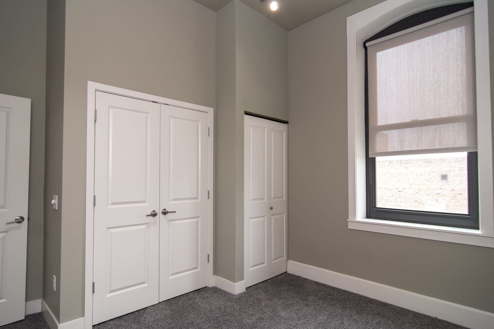 Omaha Apartment: 306 S 24th Street