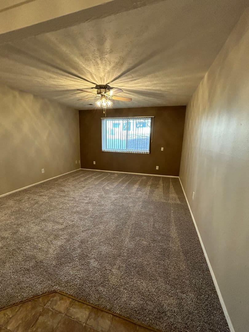 Omaha Apartment: 5344 S 99th Street
