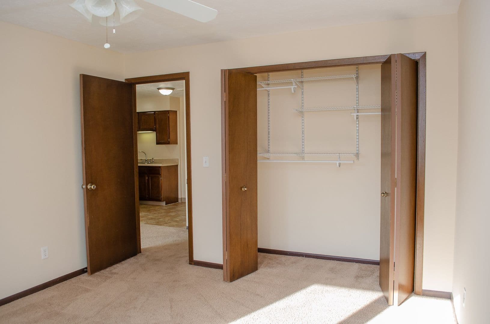 Omaha Apartment: 950 S 69th Street