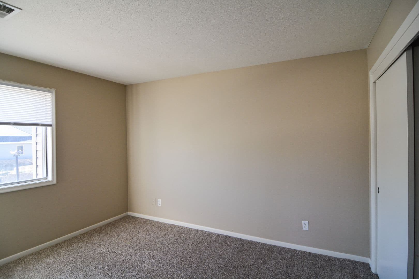 Omaha Apartment: 8500 Ohern