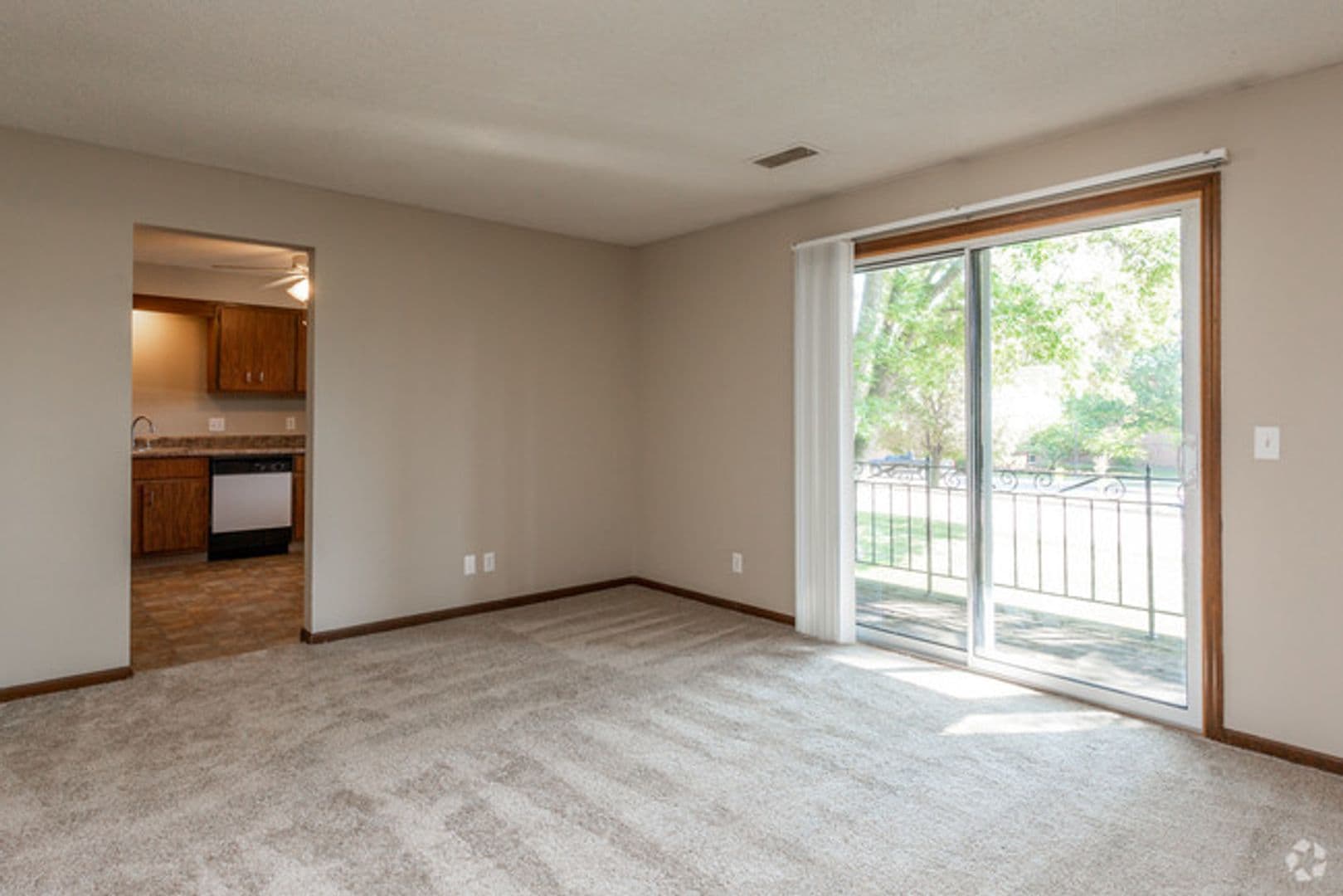 Omaha Apartment: 11766 Wakeley Plz