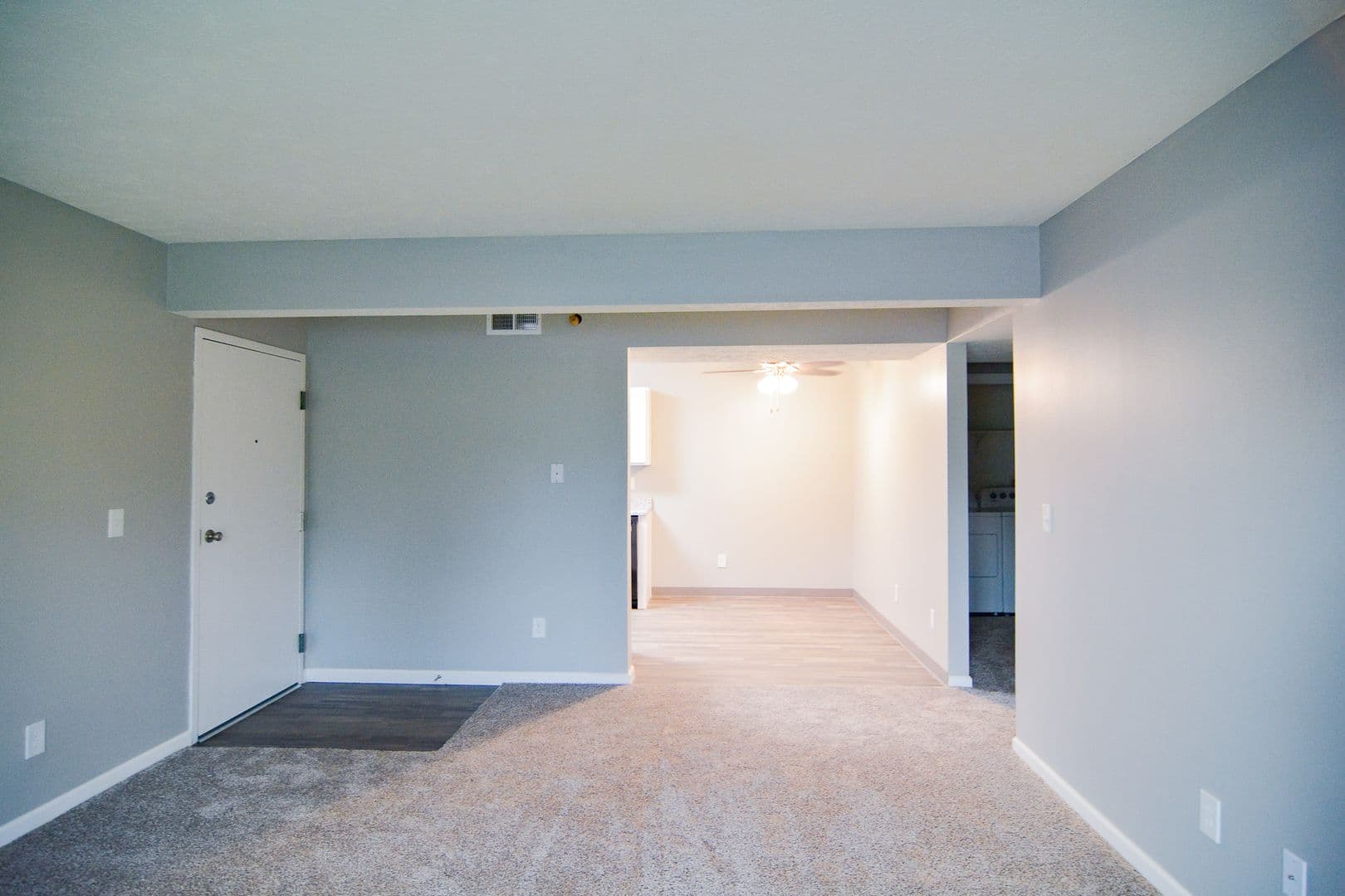 Bellevue Apartment: 1106 Grenoble Drive #17