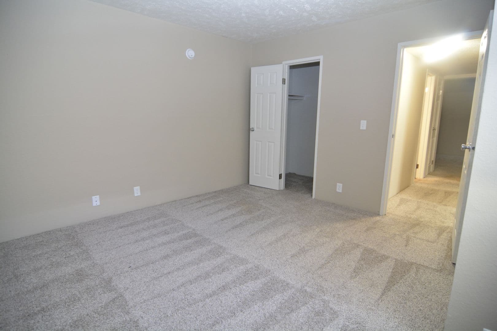 Council Bluffs Apartment: 800 N 34th Street #18