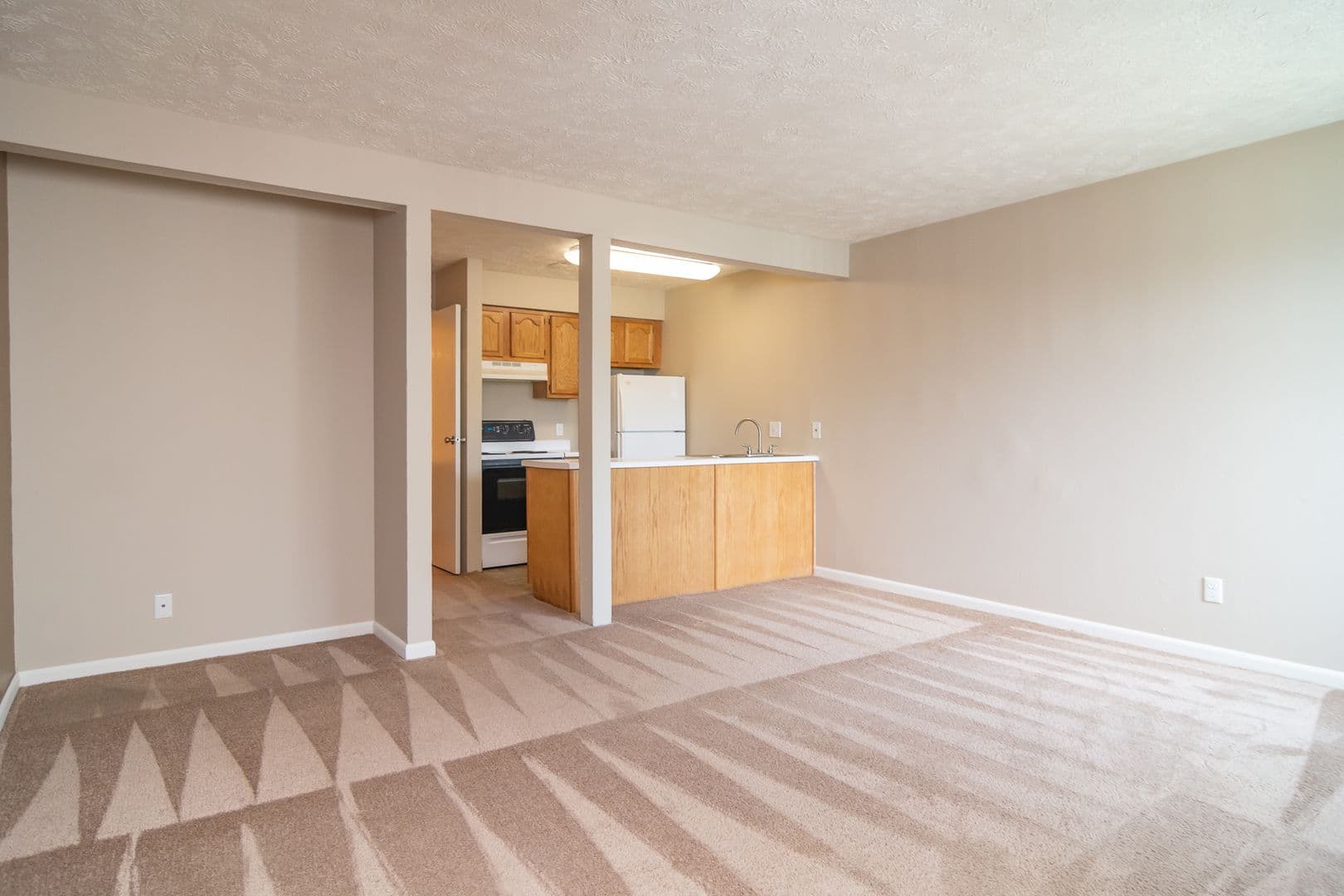 Omaha Apartment: 5344 S 99th Street