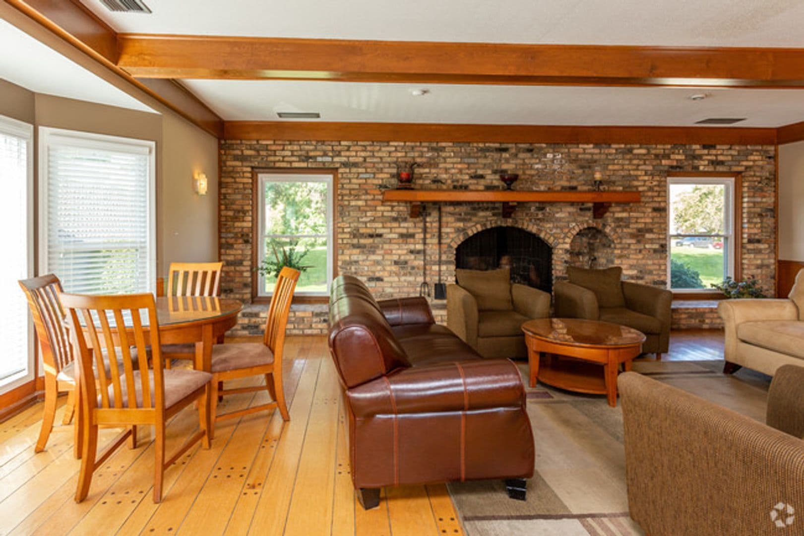 Omaha Apartment: 11766 Wakeley Plz