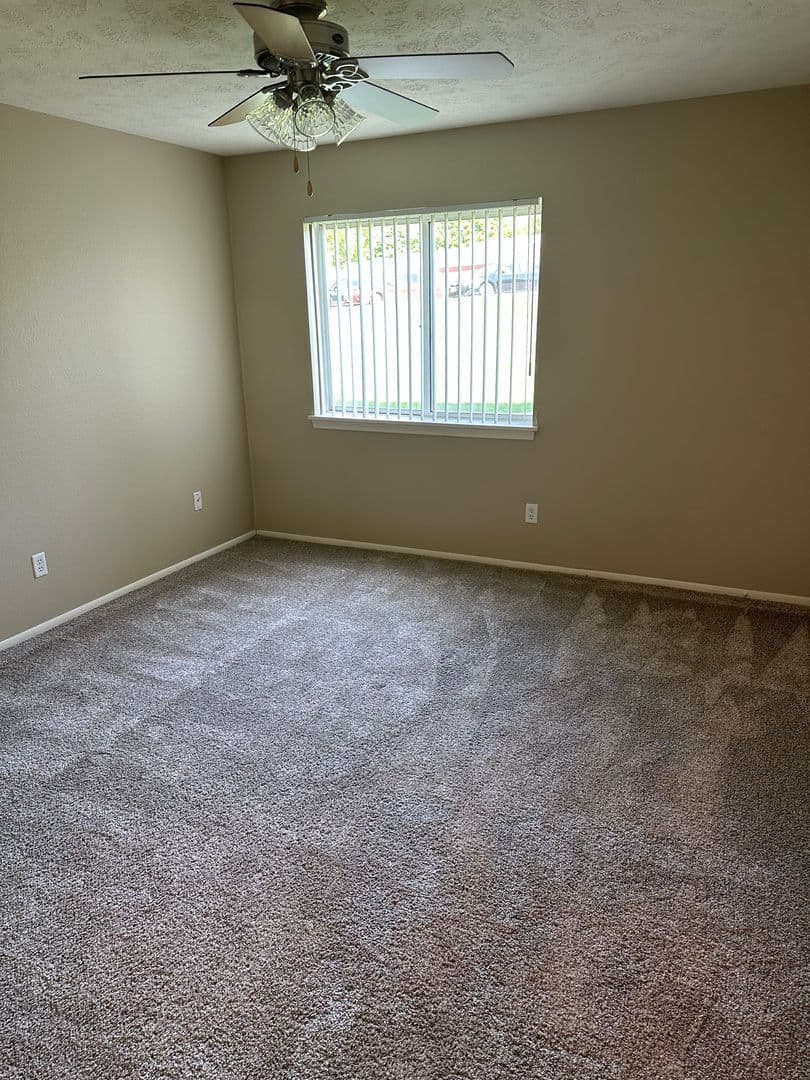Omaha Apartment: 5344 S 99th Street