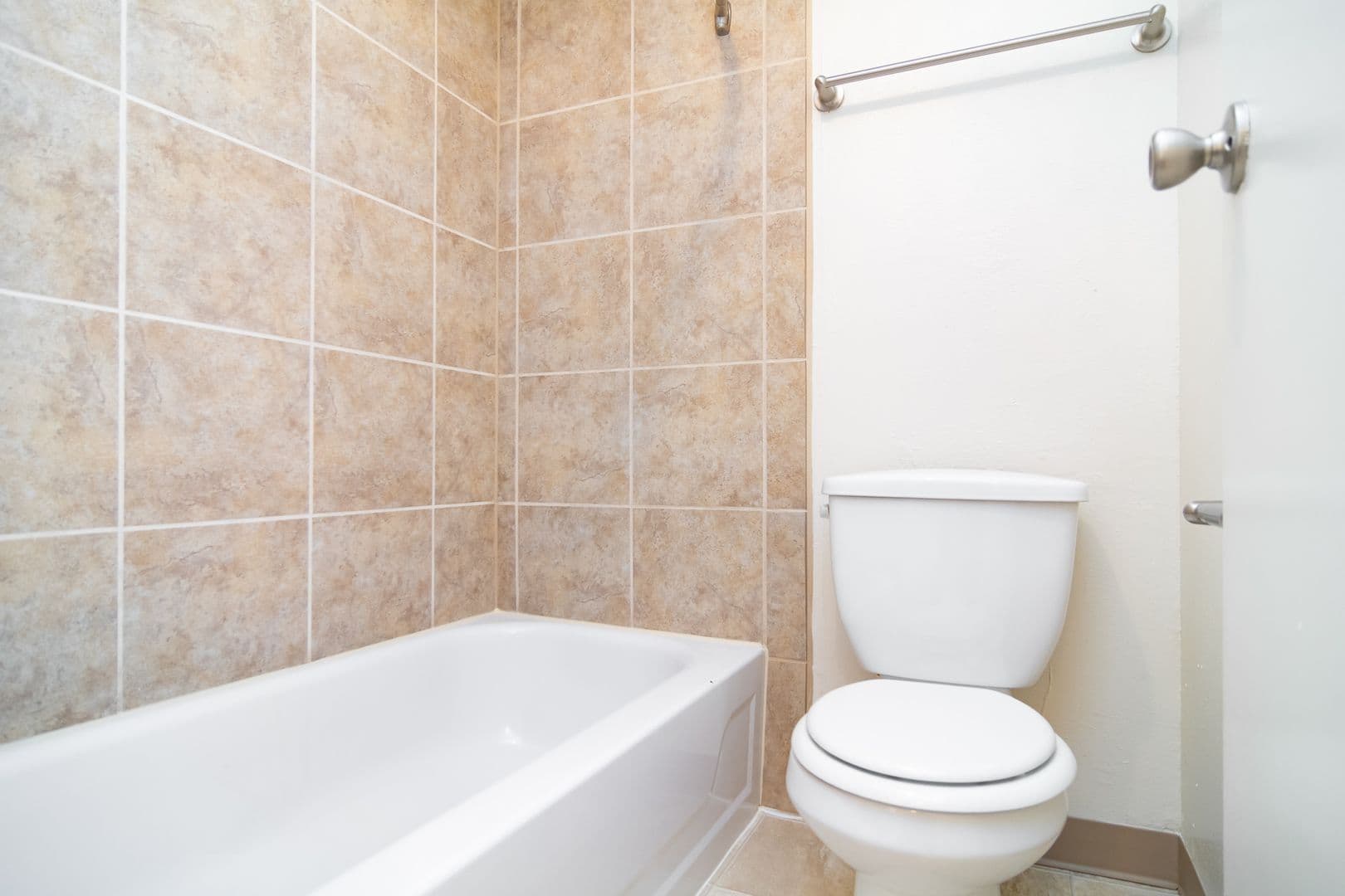 Omaha Apartment: 5344 S 99th Street
