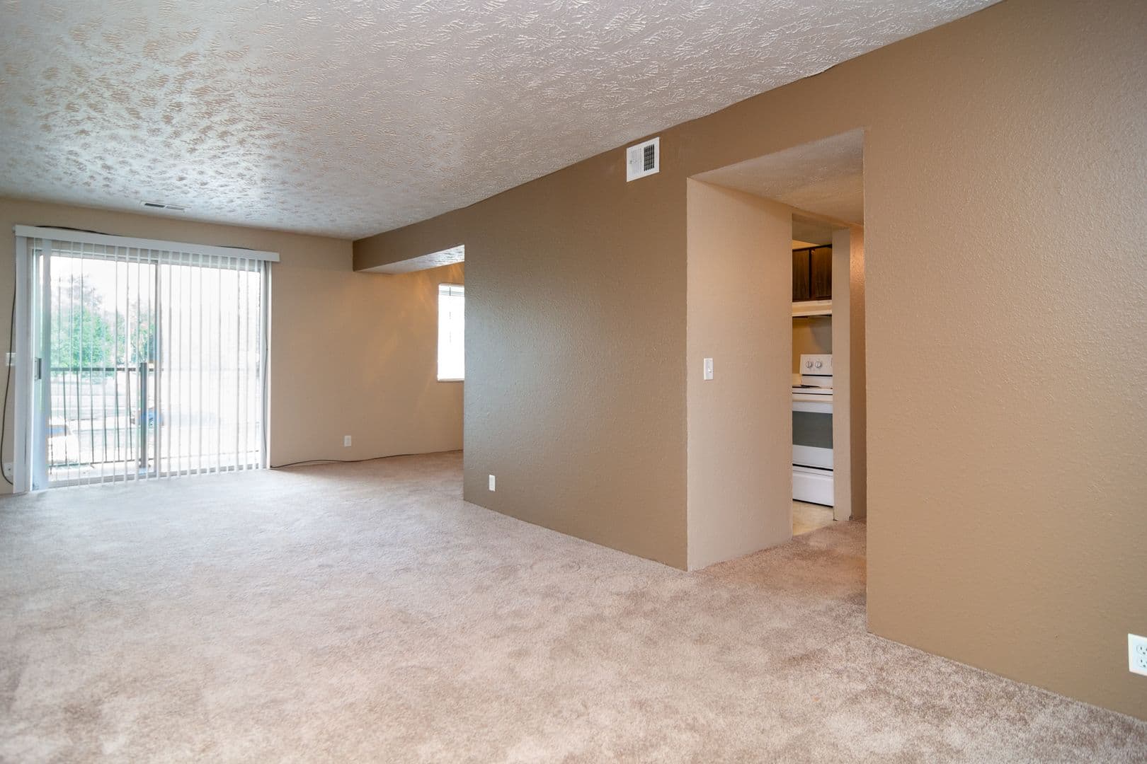 Council Bluffs Apartment: 800 N 34th Street #19