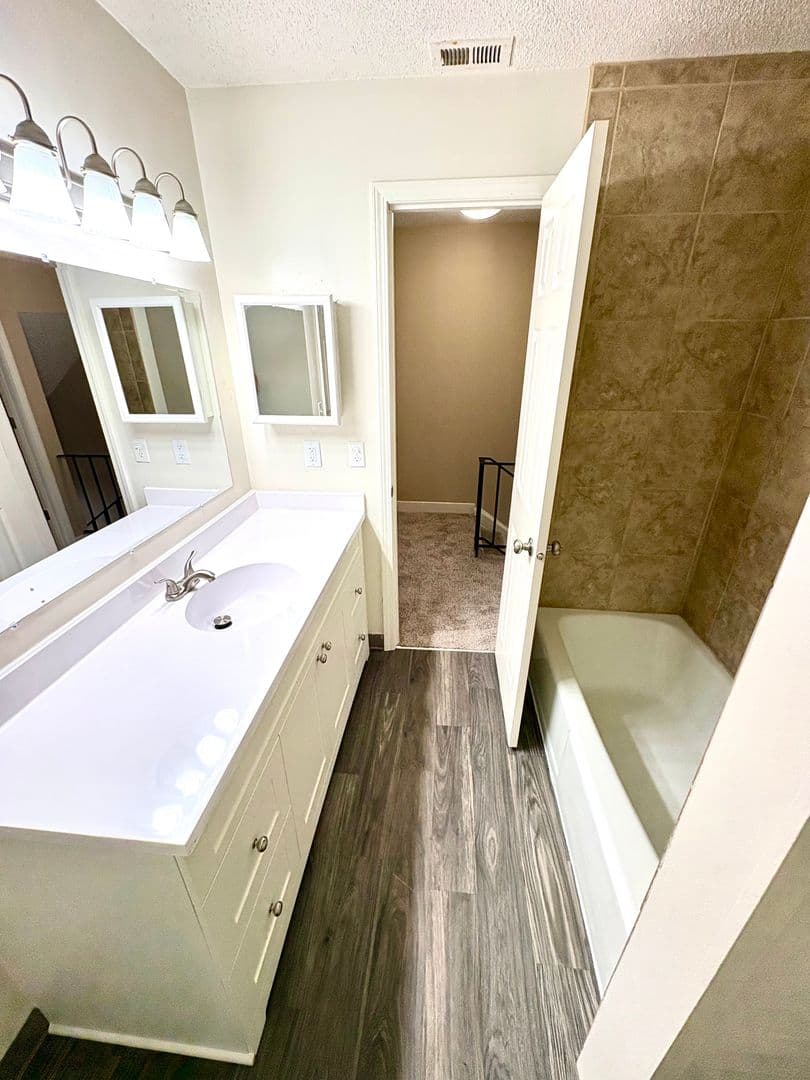 Omaha Apartment: 3625 N 112th Ave