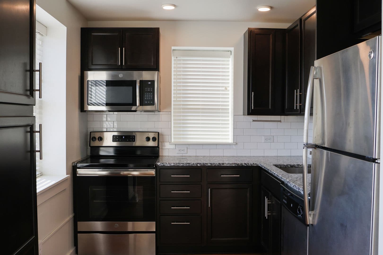 Omaha Apartment: 907 South 25th Street