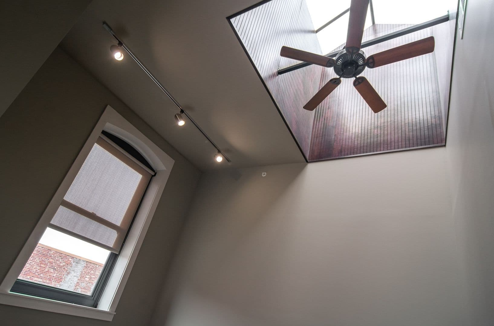 Omaha Apartment: 306 S 24th Street