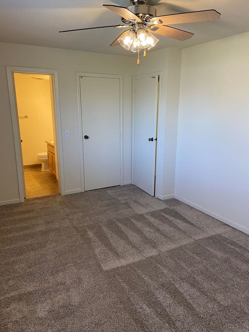 Omaha Apartment: 5806 S 141st Plz