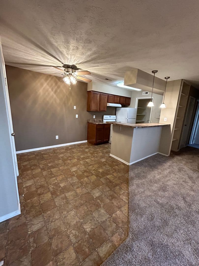 Omaha Apartment: 5344 S 99th Street