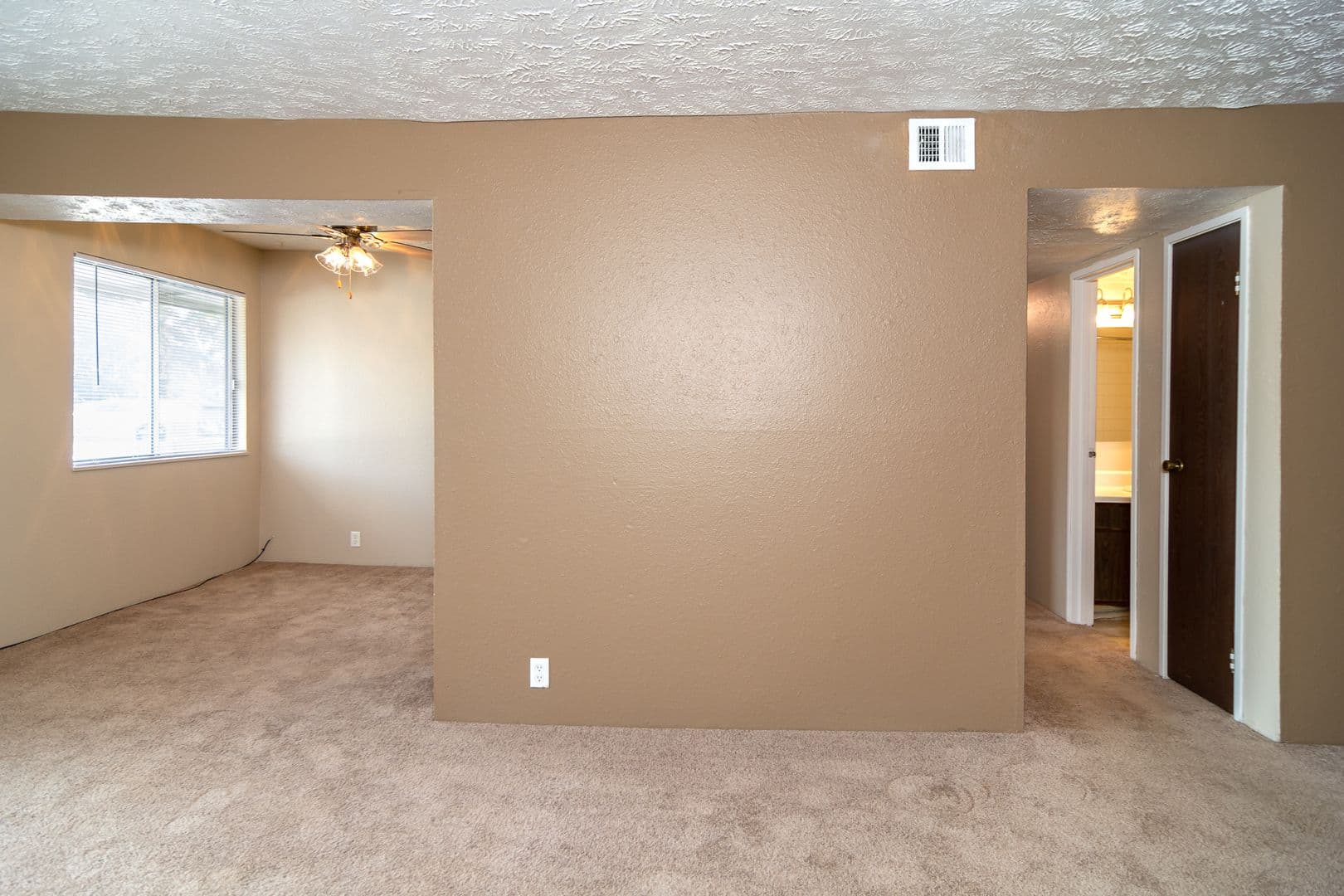 Council Bluffs Apartment: 800 N 34th Street #19