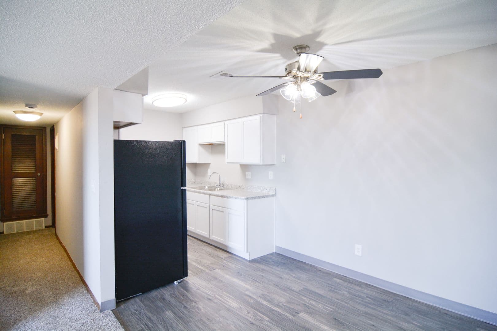 Bellevue Apartment: 1511 Thomas Drive