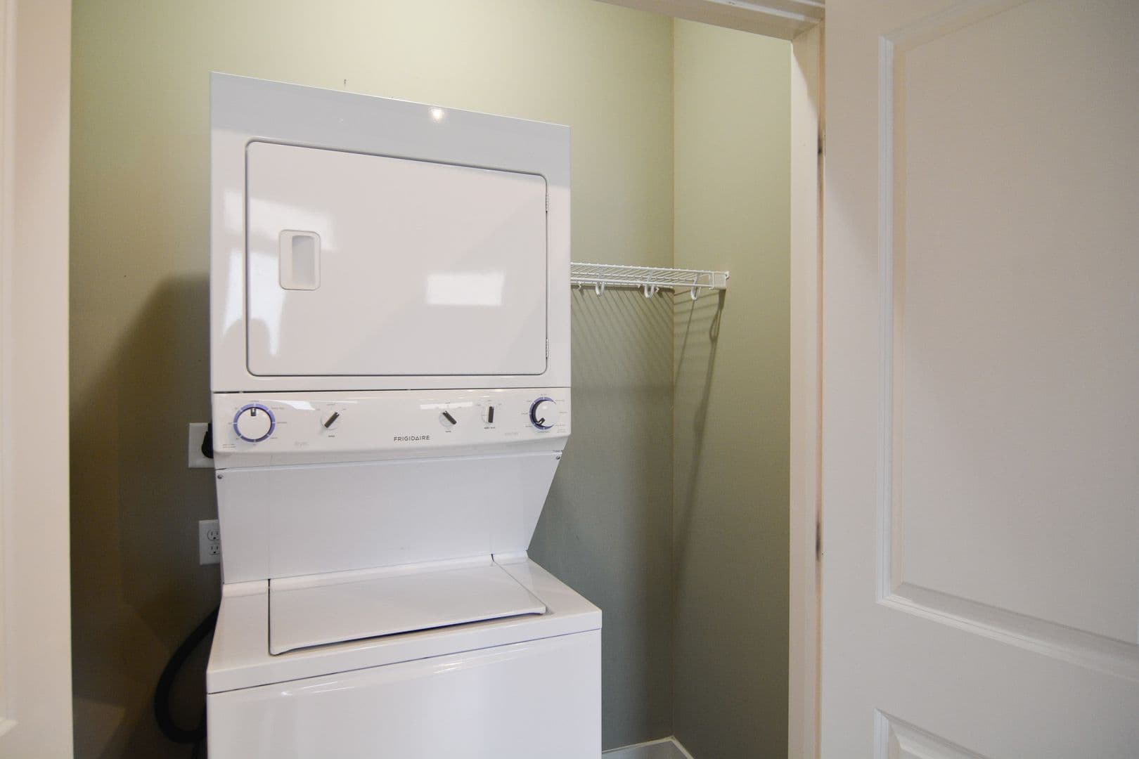 Omaha Apartment: 306 S 24th Street