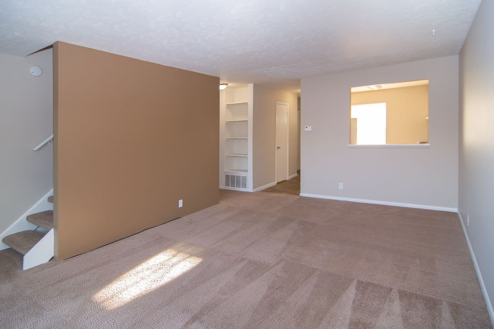 Omaha Townhome: 556 N 88th Plz