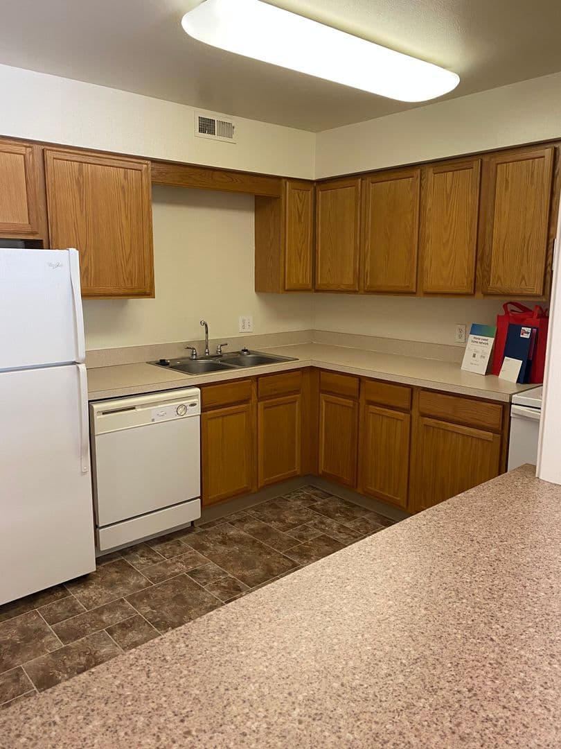 Omaha Apartment: 5806 S 141st Plz