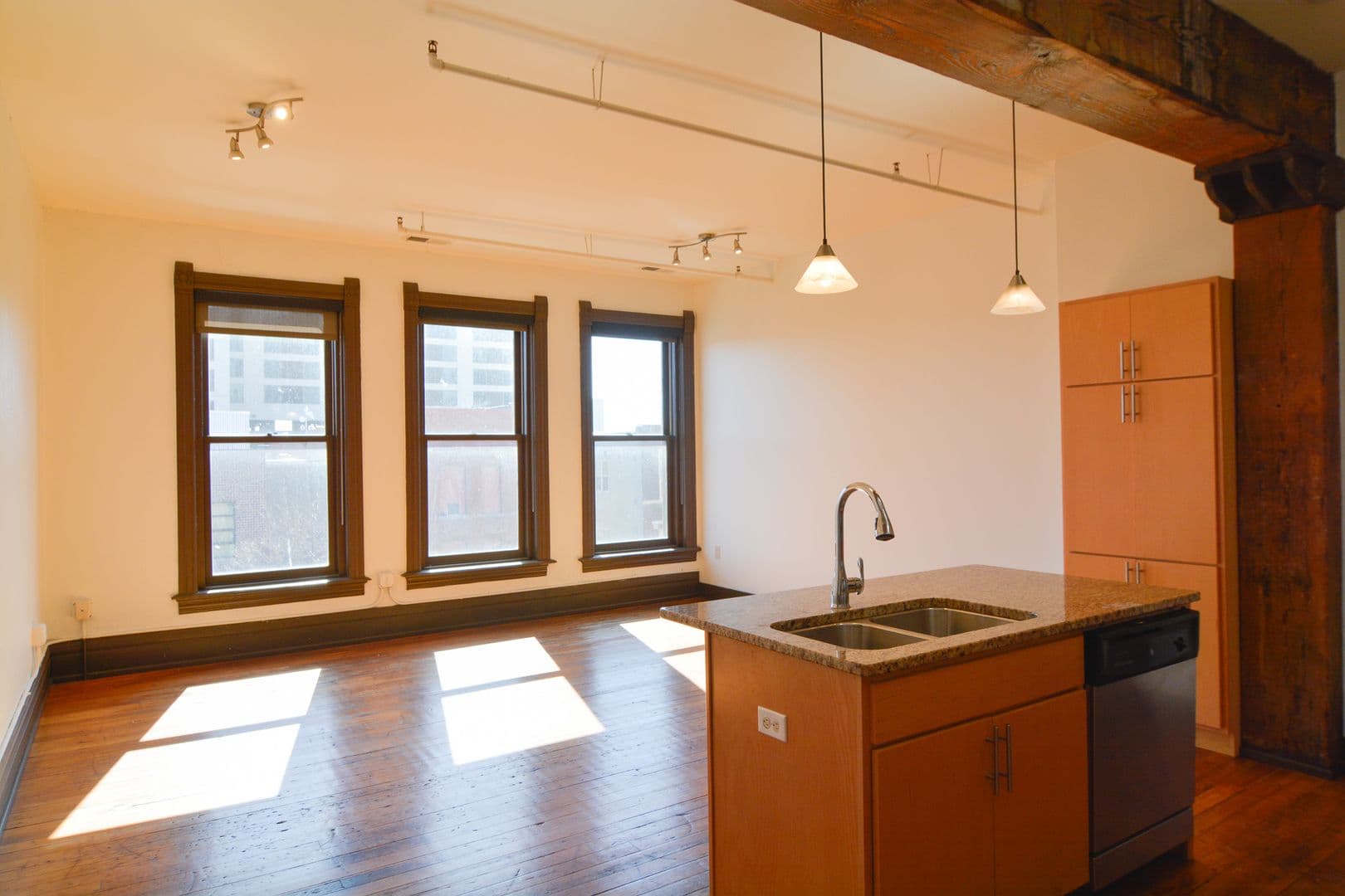 Omaha Apartment: 424 S. 12th Street